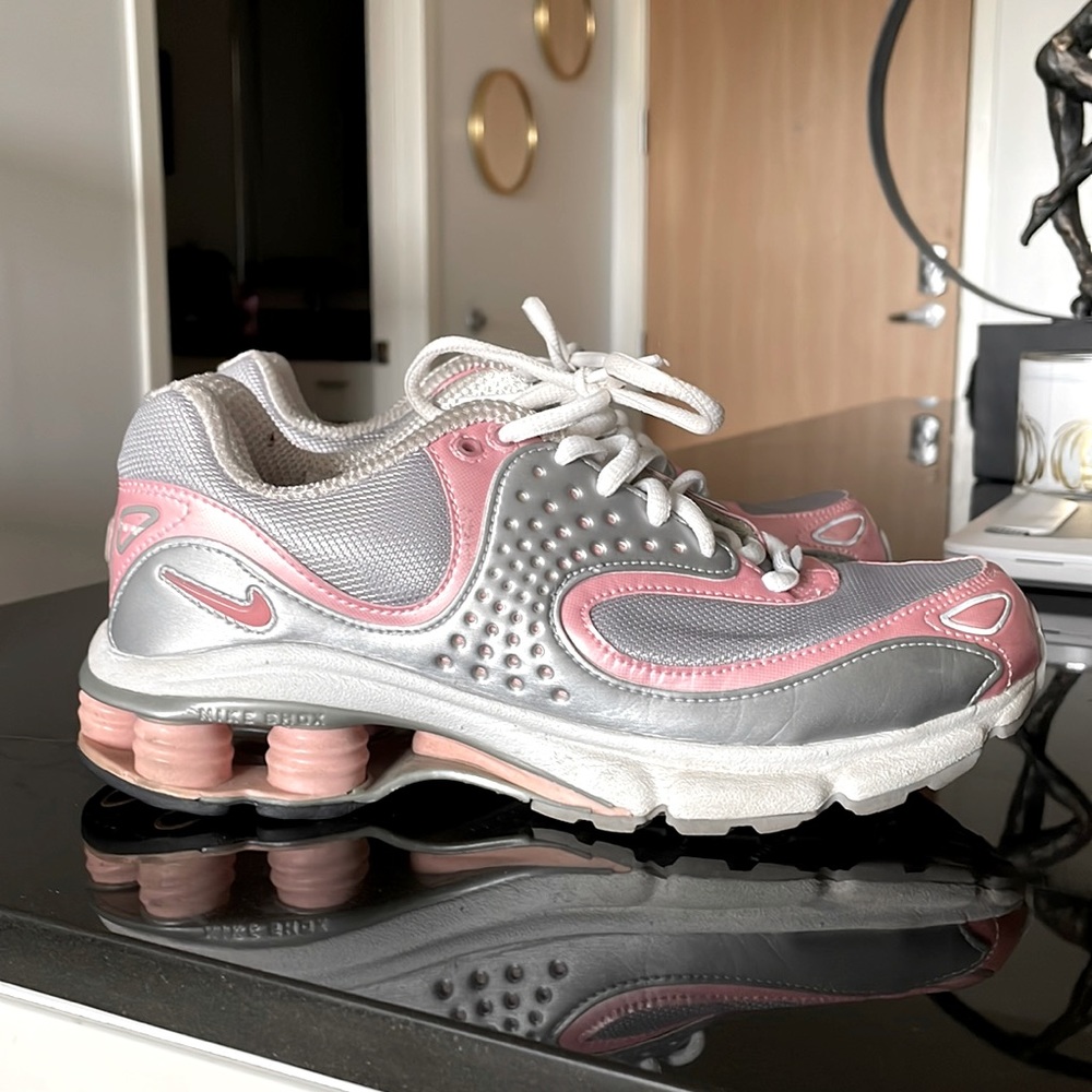 Nike Shox Silver Pink Running Sneakers